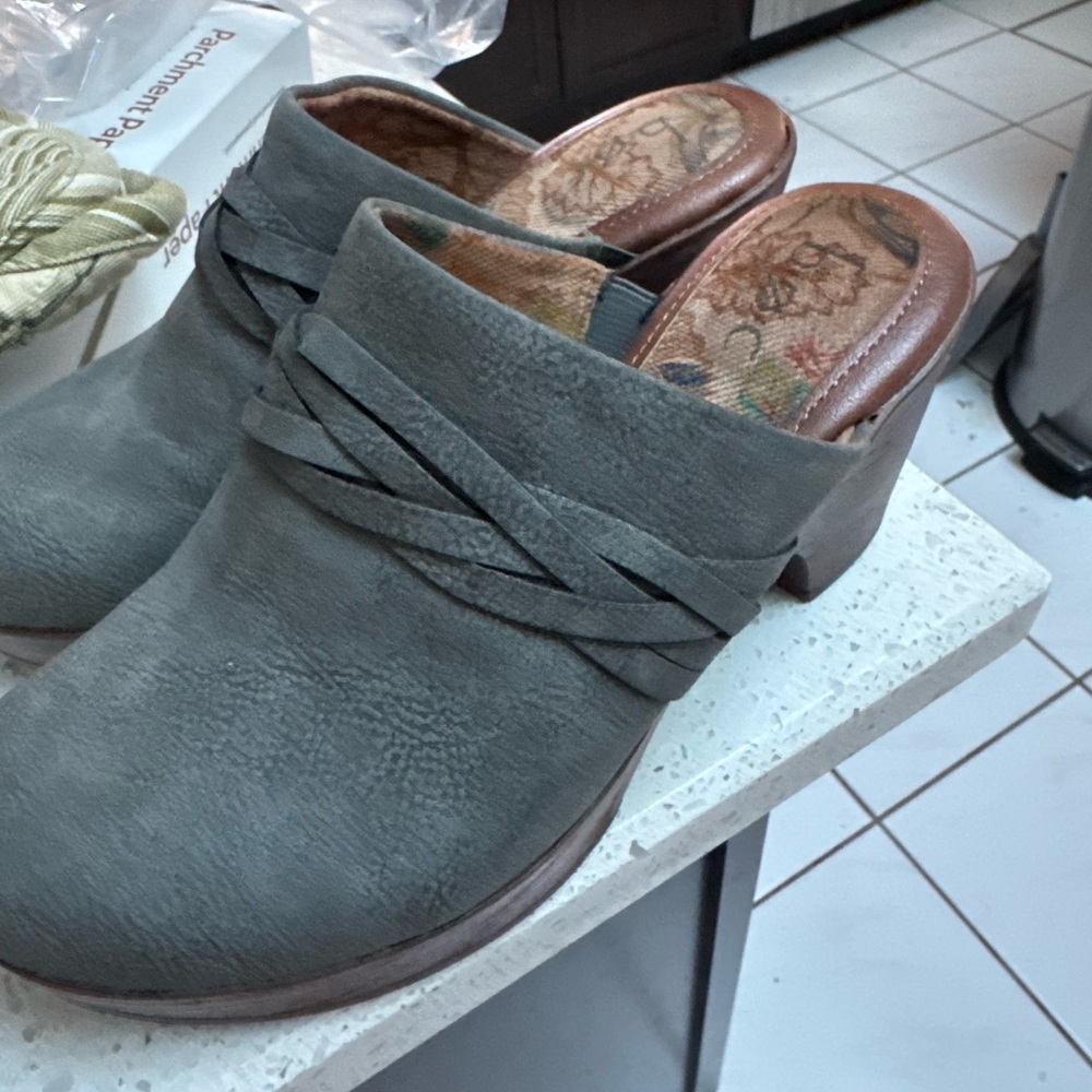 Women's Gray Slip-On Shoes